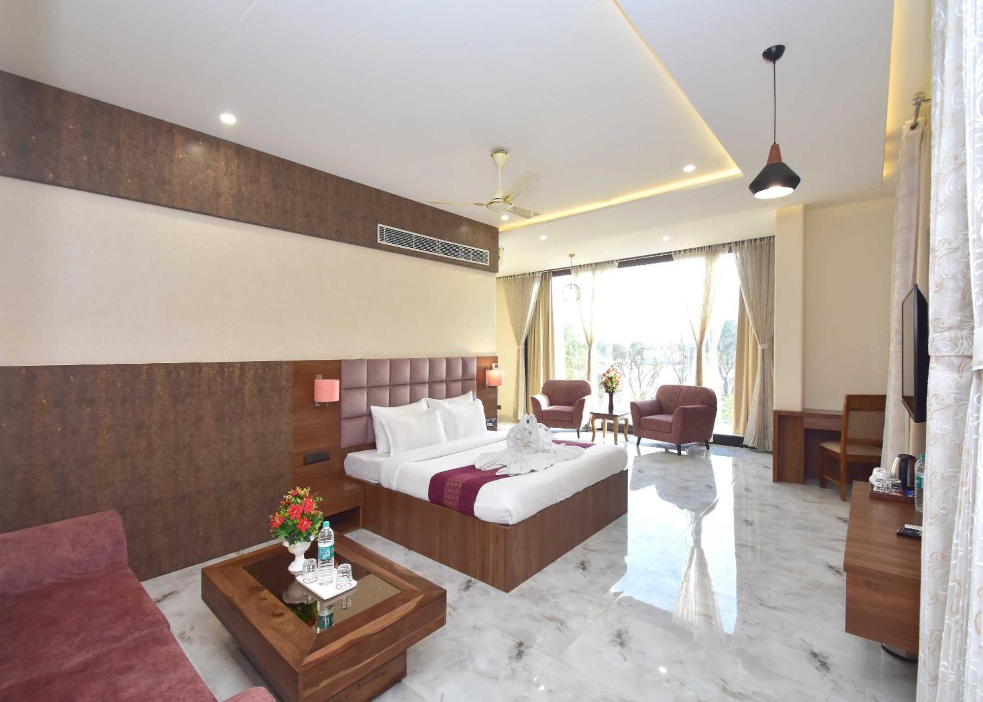 Hotel Shyamleela Khatu Экстерьер фото
