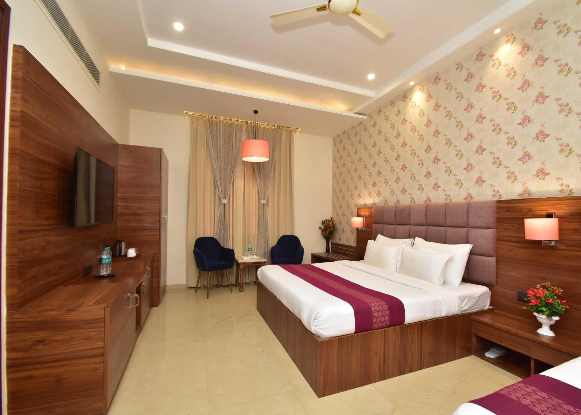 Hotel Shyamleela Khatu Экстерьер фото