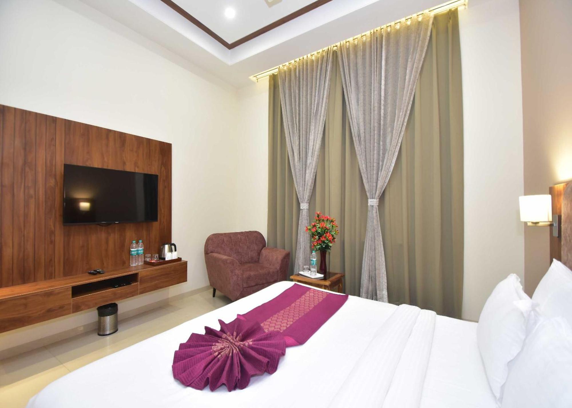 Hotel Shyamleela Khatu Экстерьер фото