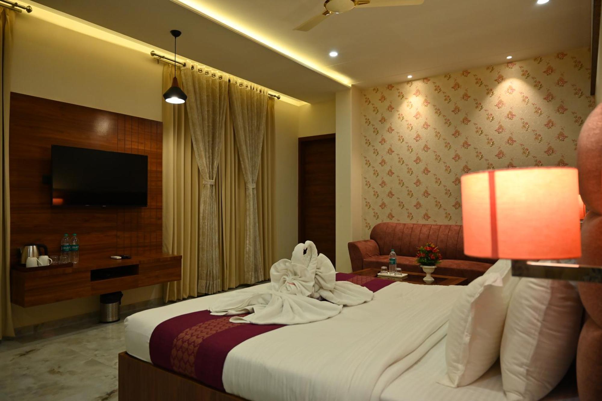 Hotel Shyamleela Khatu Экстерьер фото