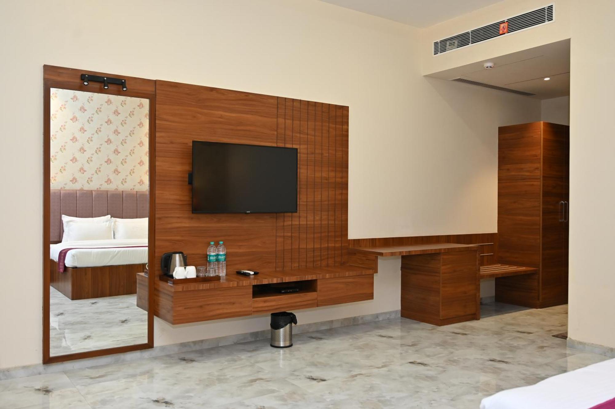 Hotel Shyamleela Khatu Экстерьер фото
