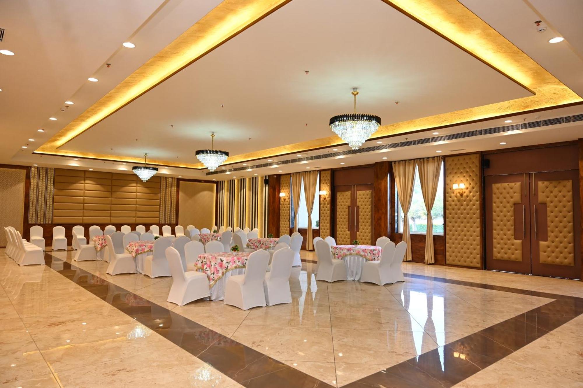 Hotel Shyamleela Khatu Экстерьер фото