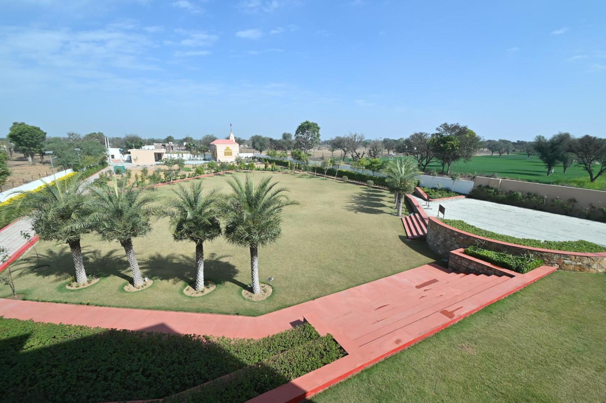 Hotel Shyamleela Khatu Экстерьер фото